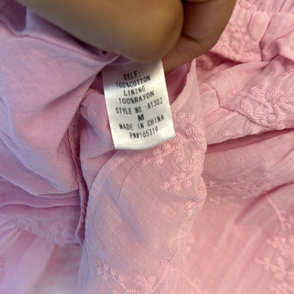 Pink Ruffled romper - Picture 5 of 5